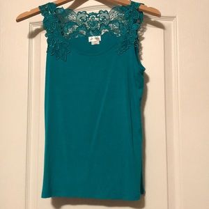 Lace detail turquoise tank top